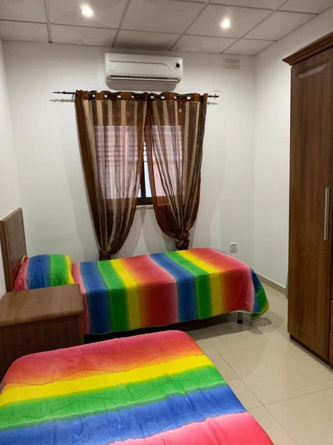 Protea Court Apartments, St Julians Saint Julian's Екстериор снимка